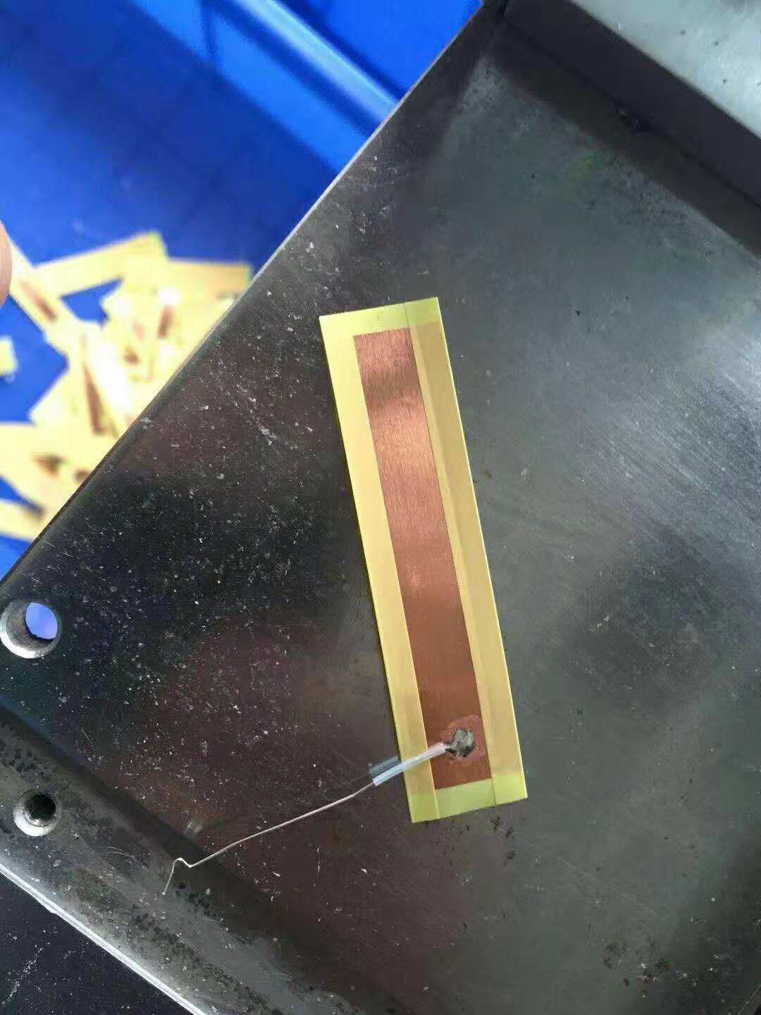 代理銅箔背膠、銅箔焊引線、銅箔穿套管、銅箔貼焊點、銅箔焊線、銅箔裁切等代加工工序